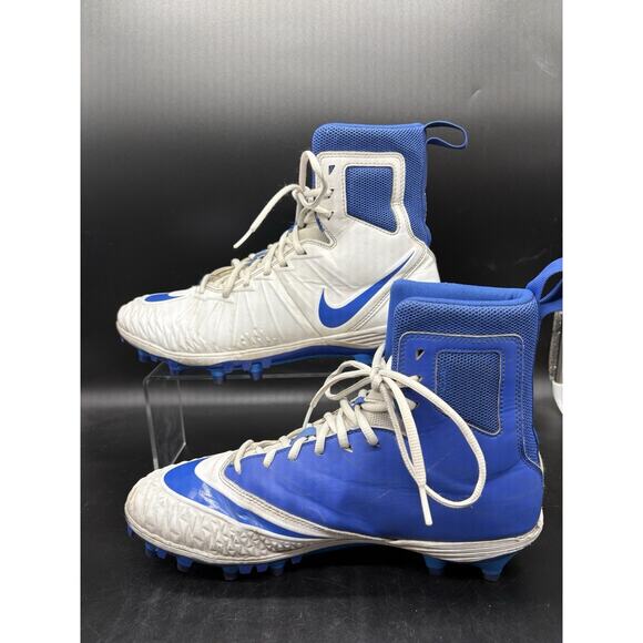 Athletic_Shoes